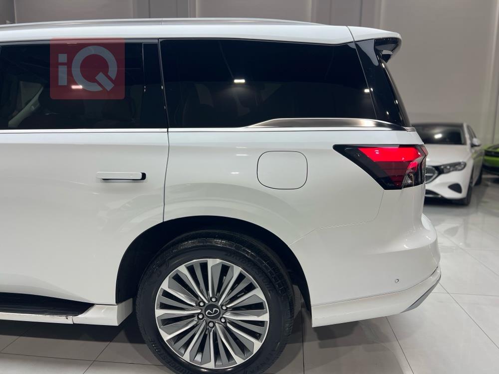 إنفينيتي QX80